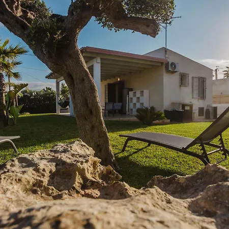 Holiday home Il Patio Sul Mare By Quokka 360 - 5 Min Walk From The Lido Signorino